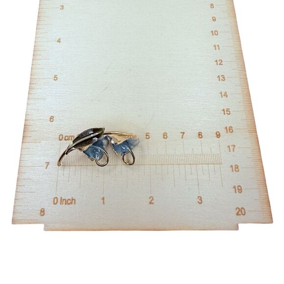 Blue Calla Lily Flower Brooch Pin 1.75" Gold Tone Enamel Cottagecore - Picture 9 of 9